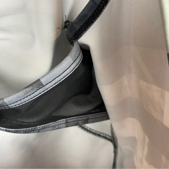 Surin Ruched Mesh Back Tank Top Small Black Grey - Picture 5 of 10